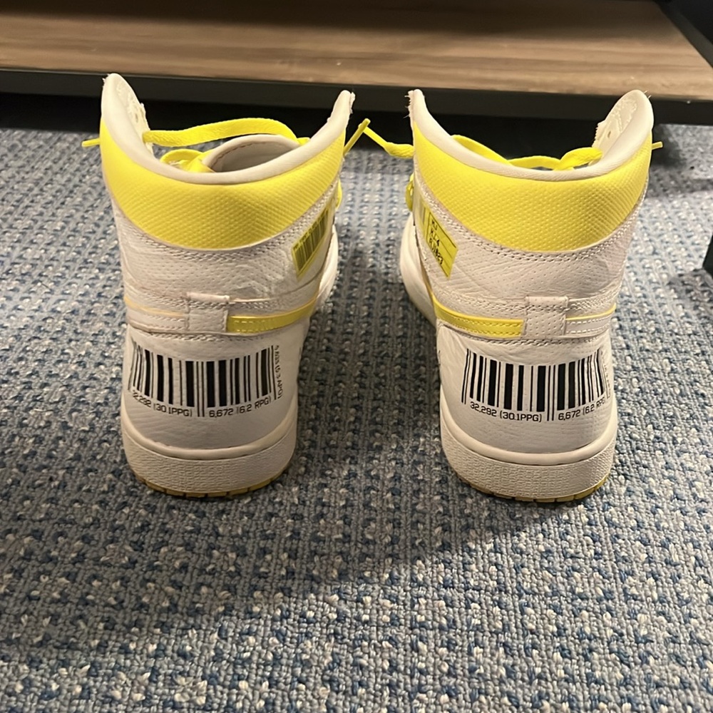AIR JORDAN 1 RETRO HIGH OG - FIRST CLASS - Picture 4 of 8